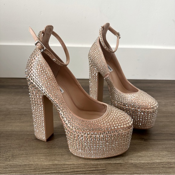 New!! Steve Madden, Crystal platform nude heels - Picture 3 of 8